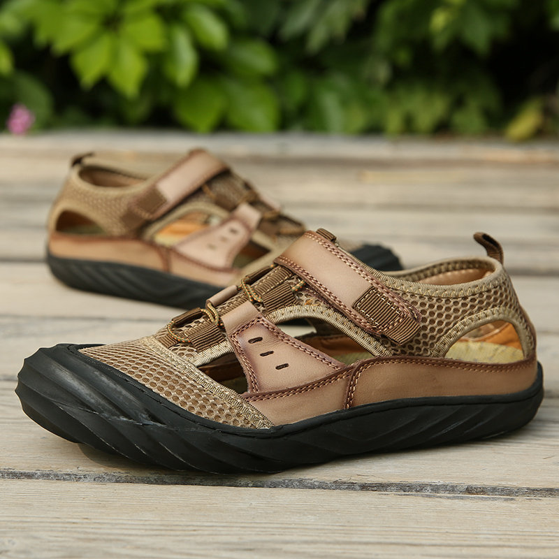 Men Protective Toe Leather Splicing Slip Resistant Outdoor Sandals, Sandals