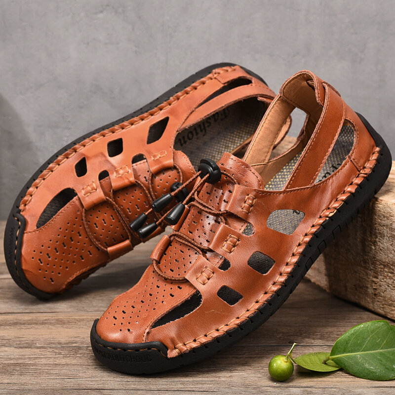 Men Closed Toe Hand Stitching Soft Outdoor Hole Leather Water Sandals