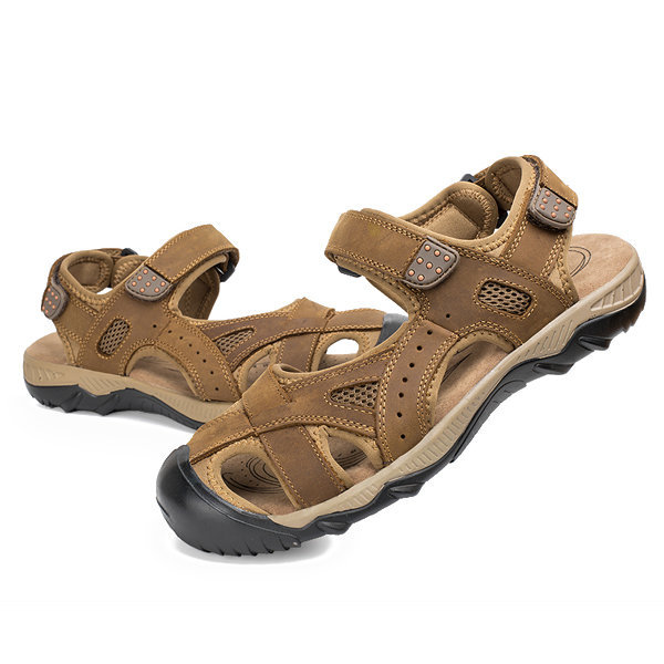 Men Leather Toe Protecting Hollow Out Hook Loop Outdoor Sandals, Sandals